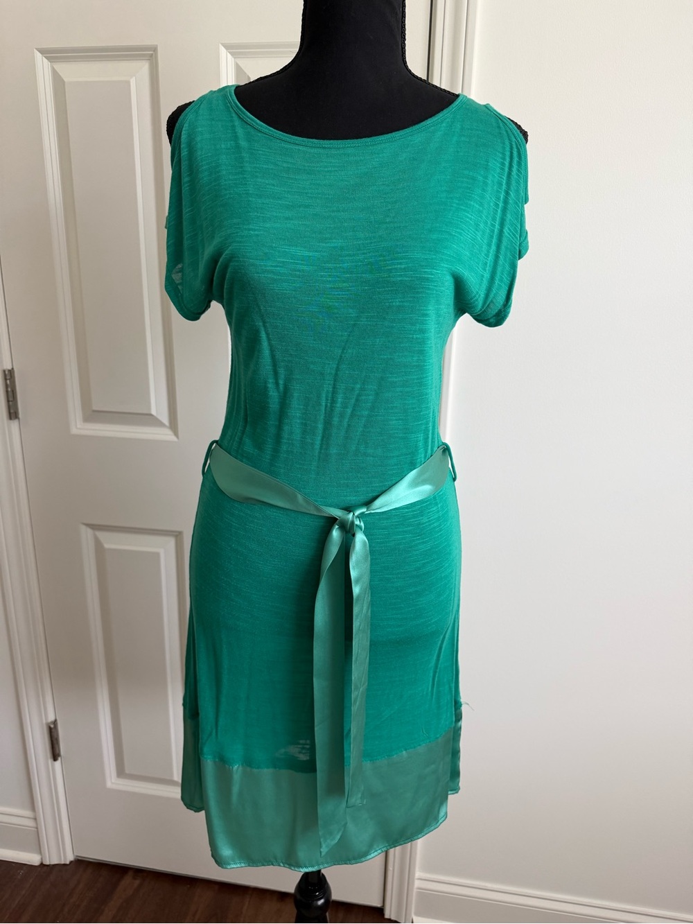 Postella Teal Green Short-Sleeve Satin-Trim Mini Dress